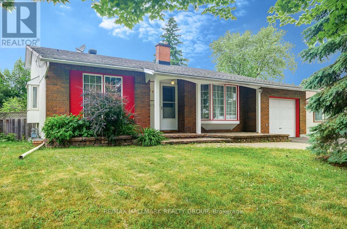 2149 HUBBARD CRESCENT, Ottawa, Ontario