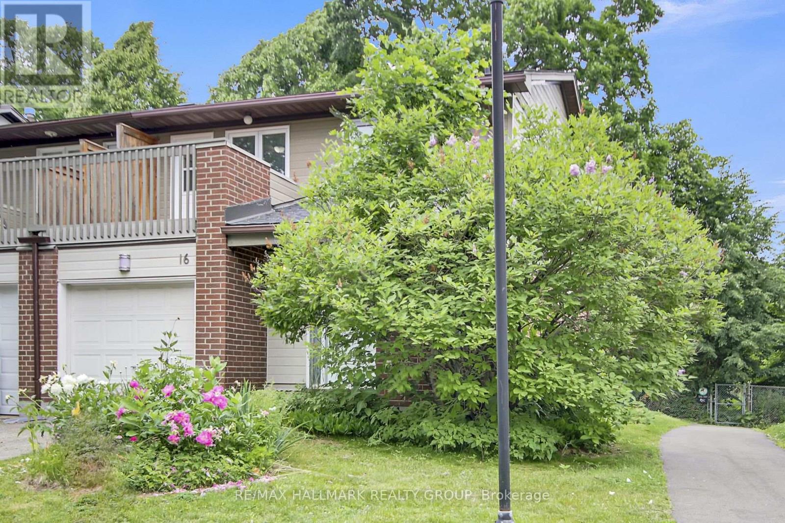 16 - 3205 UPLANDS DRIVE, Ottawa, Ontario