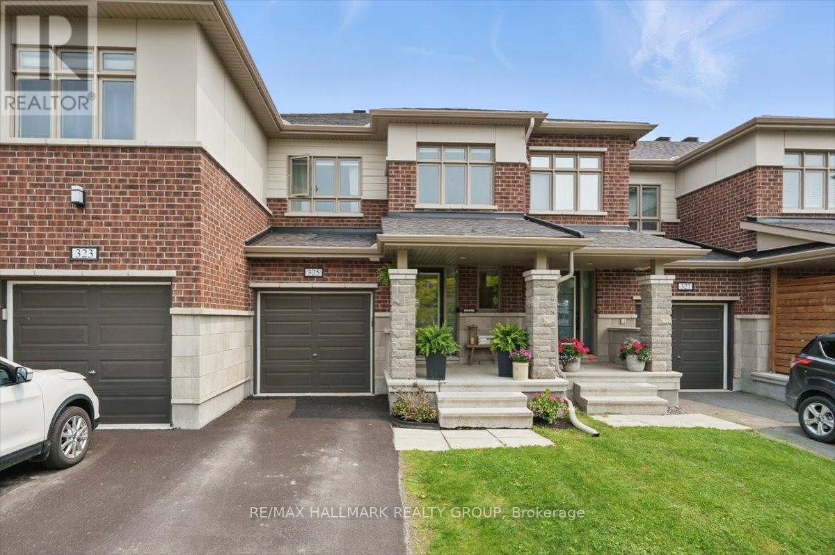 325 LIPIZZANER STREET, Ottawa, Ontario