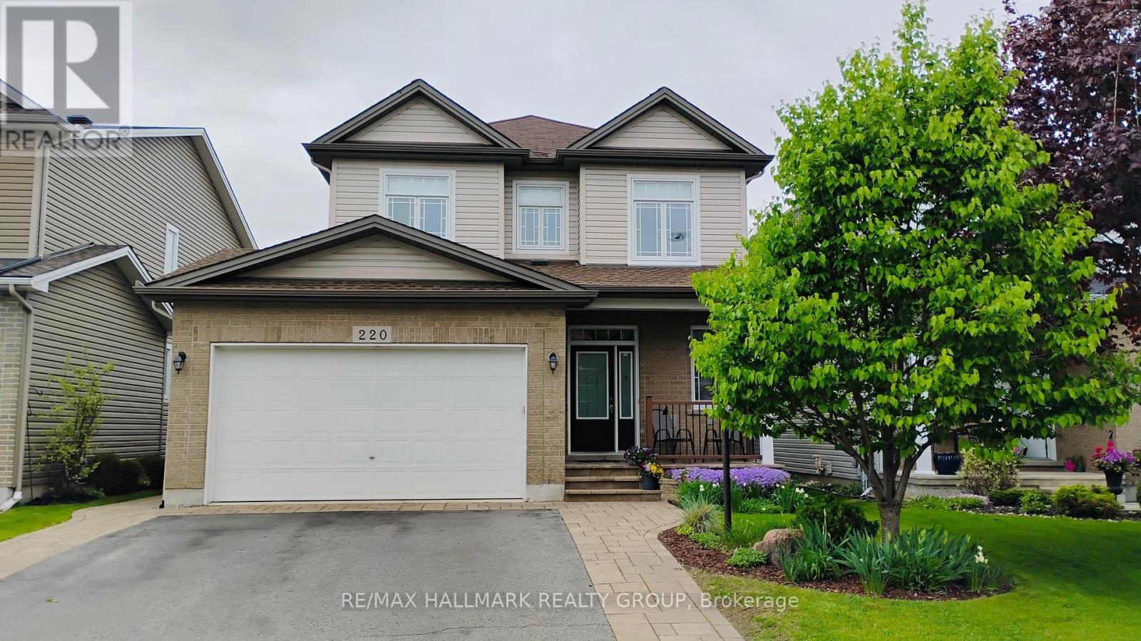 220 CELTIC RIDGE CRESCENT, Ottawa, Ontario