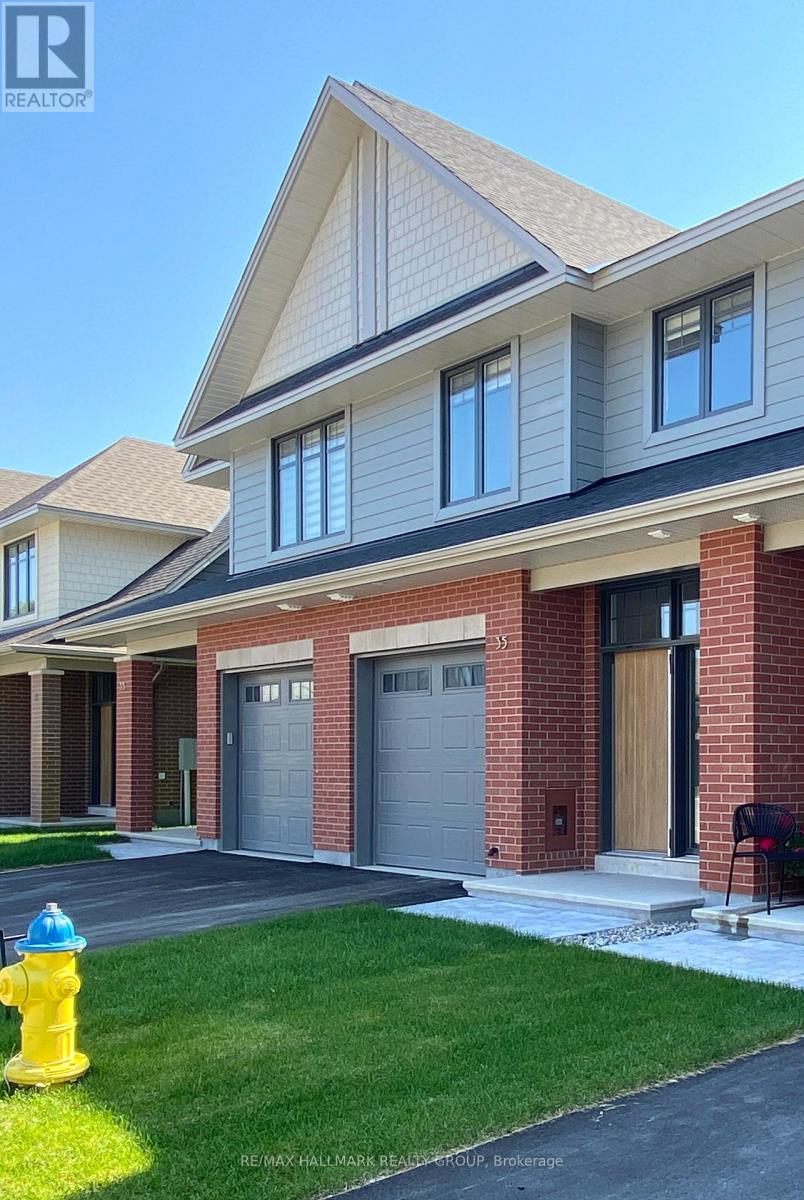 35 KINVER PRIVATE, Ottawa, Ontario