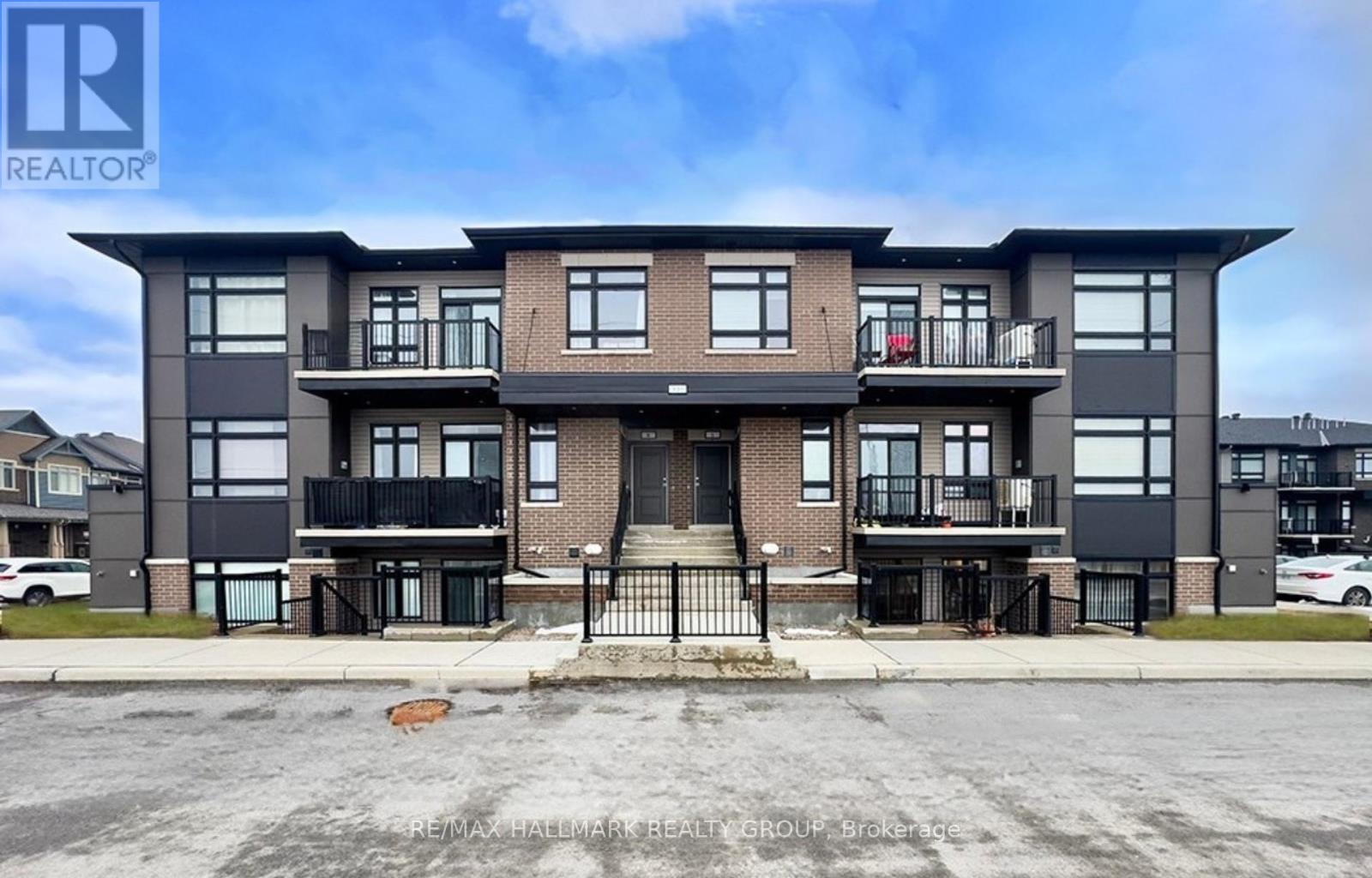 K - 320 TULUM CRESCENT, Ottawa, Ontario