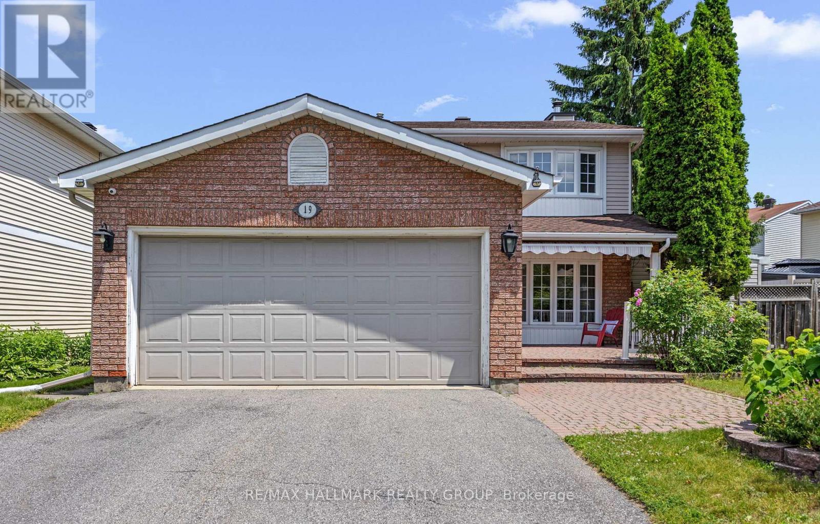 19 NOTMAN WAY, Ottawa, Ontario