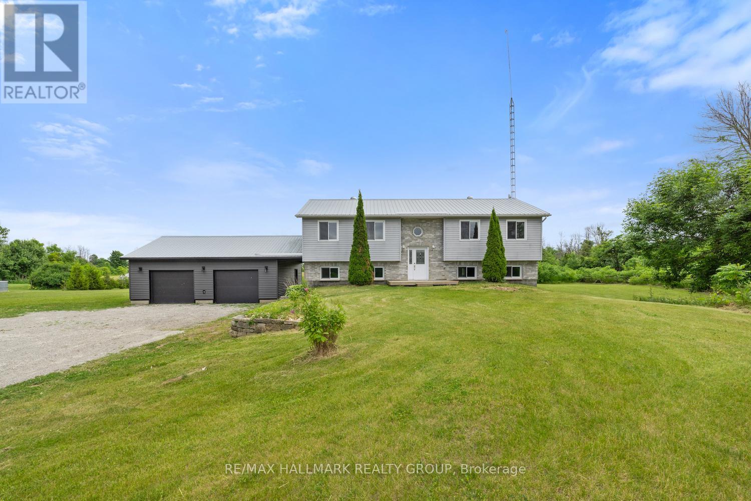 85 BAY ROAD, Rideau Lakes, Ontario