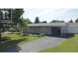 22 HARWICK CRESCENT, Ottawa, Ontario