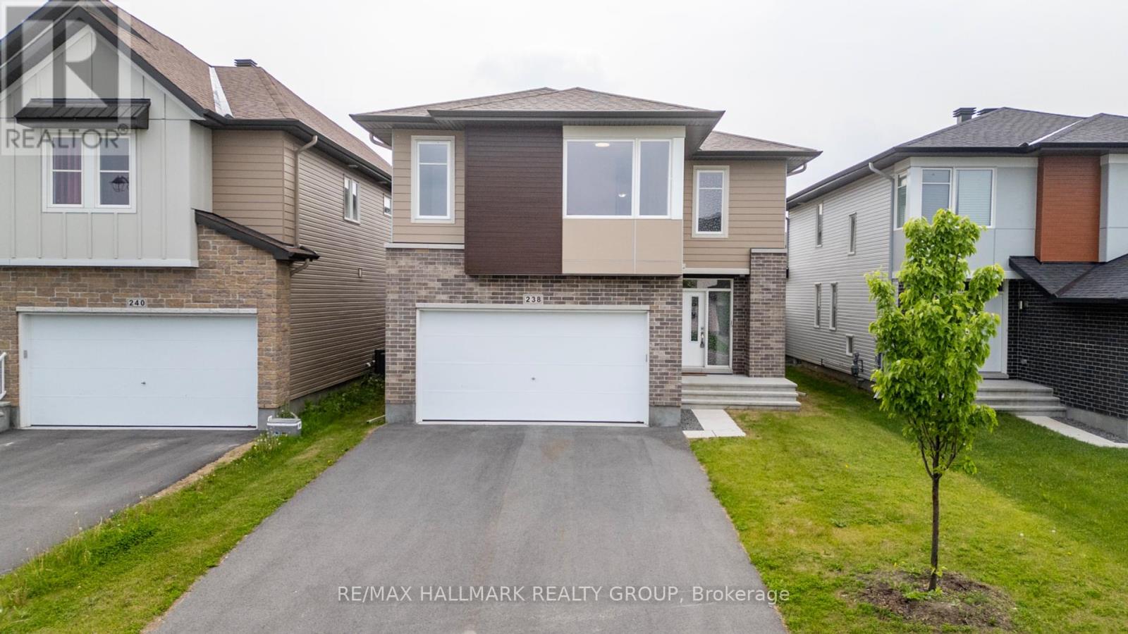 238 CONDADO CRESCENT, Ottawa, Ontario