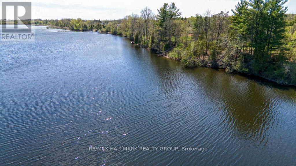 793 HERITAGE DRIVE, Montague, Ontario