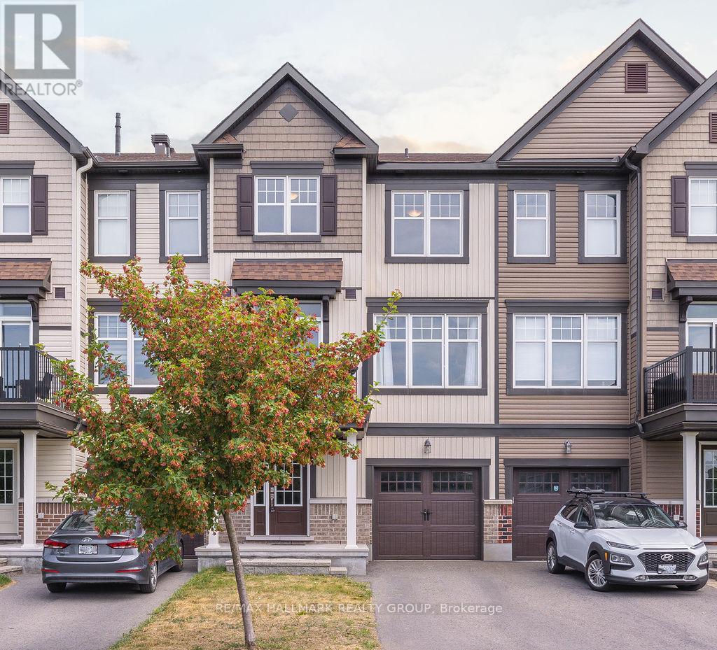 215 YELLOWCRESS WAY, Ottawa, Ontario