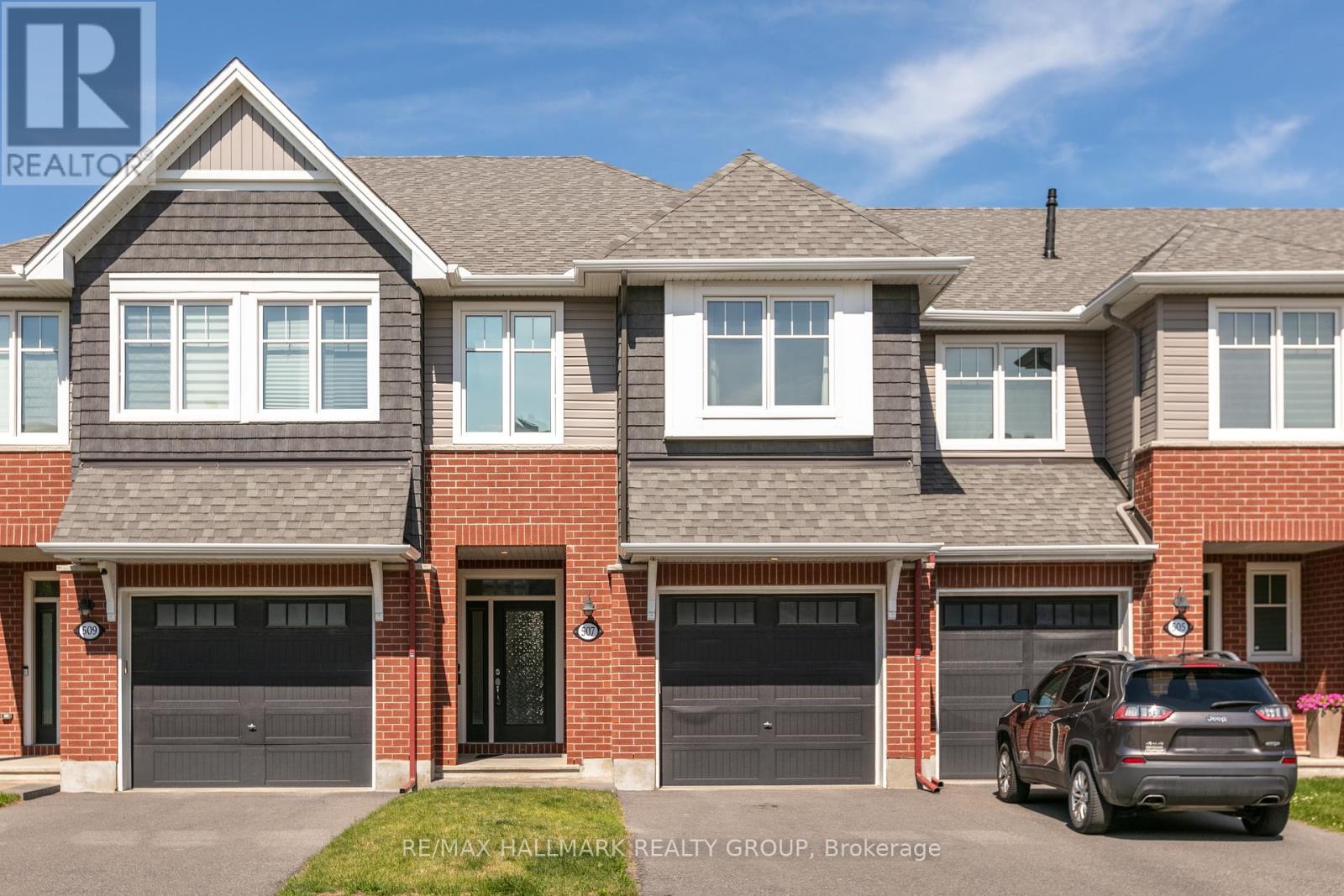 507 MUSCARI STREET, Ottawa, Ontario