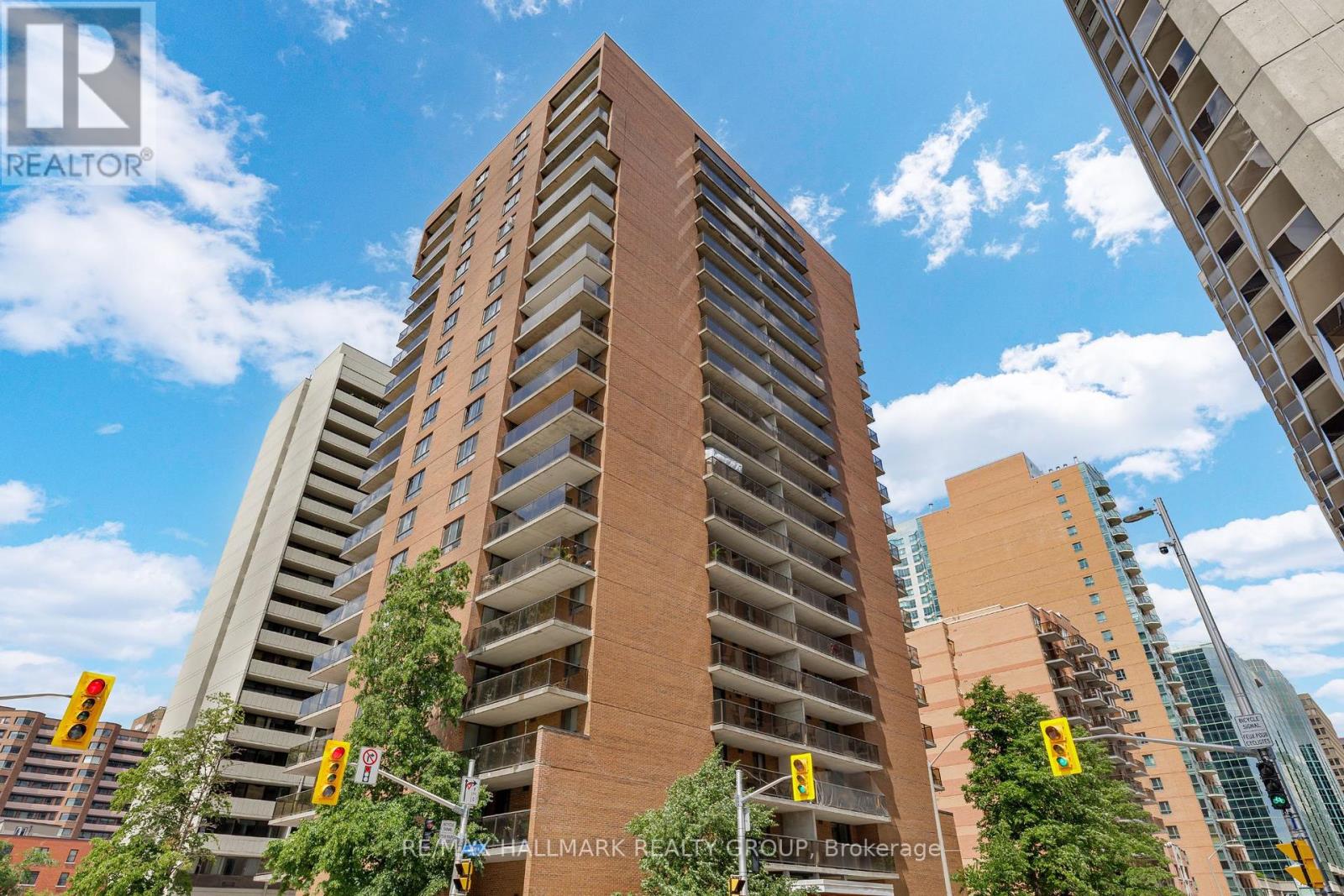 104 - 475 LAURIER AVENUE W, Ottawa, Ontario