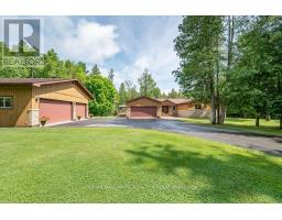 206 DEERWOOD DRIVE, Ottawa, Ontario
