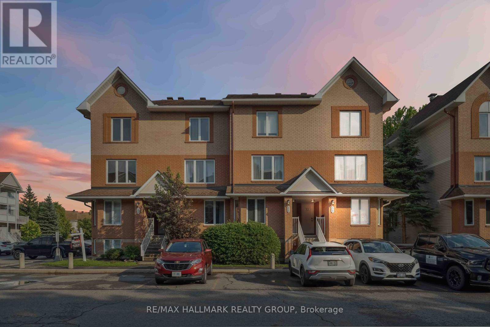 34 BONFIELD PRIVATE, Ottawa, Ontario