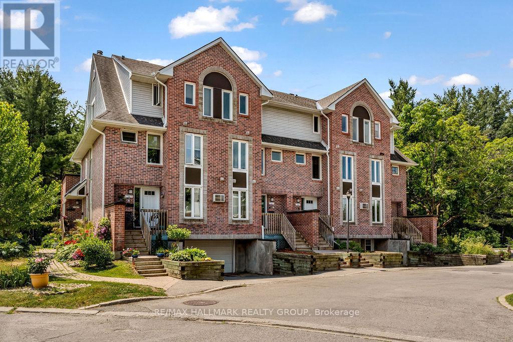 4 - 1 TIMBERVIEW WAY, Ottawa, Ontario