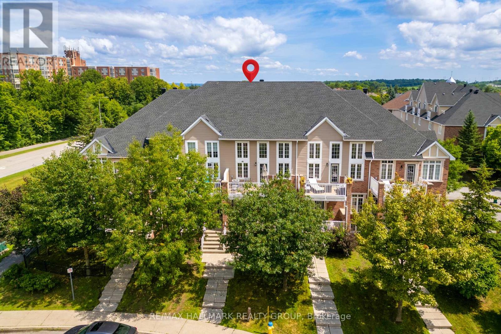 39 - 39 HAWKSTONE GATE, Ottawa, Ontario