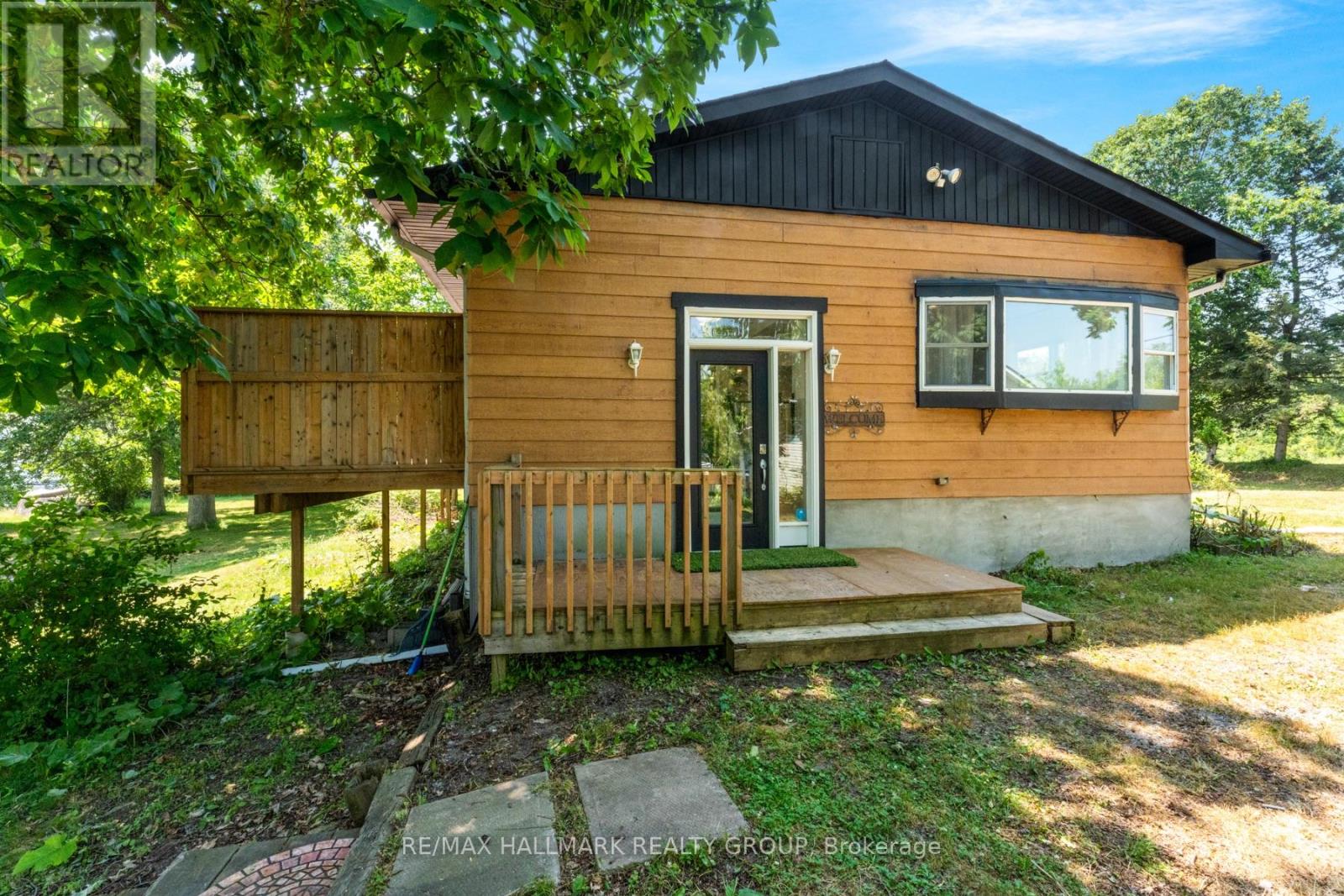 225 JOHNSON BAY LANE, Frontenac Islands, Ontario