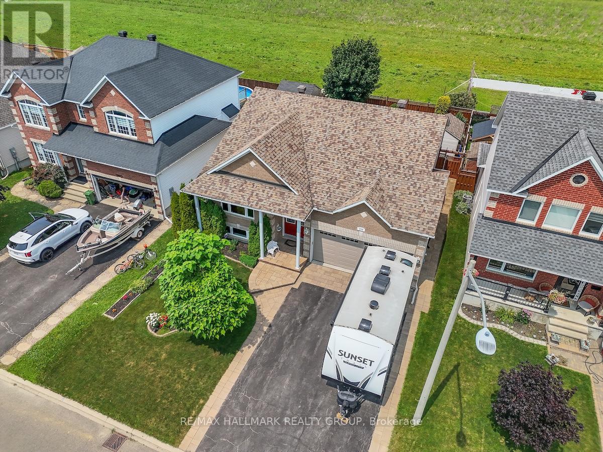 208 LABELLE STREET, Russell, Ontario