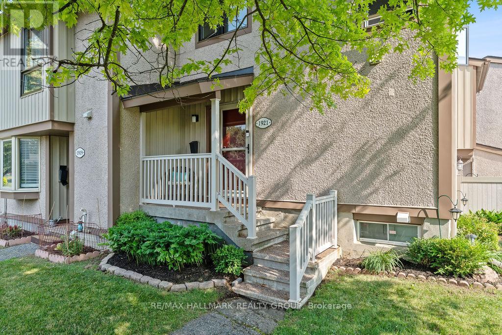 96 - 1921 STONEHENGE CRESCENT, Ottawa, Ontario