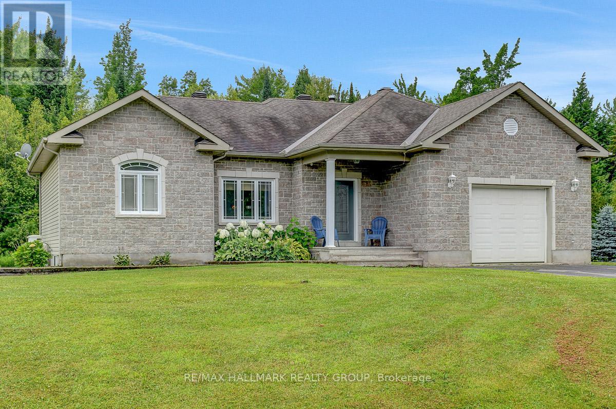1814 SARRAZIN STREET, Alfred and Plantagenet, Ontario