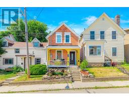 16 HALLIDAY STREET, Brockville, Ontario