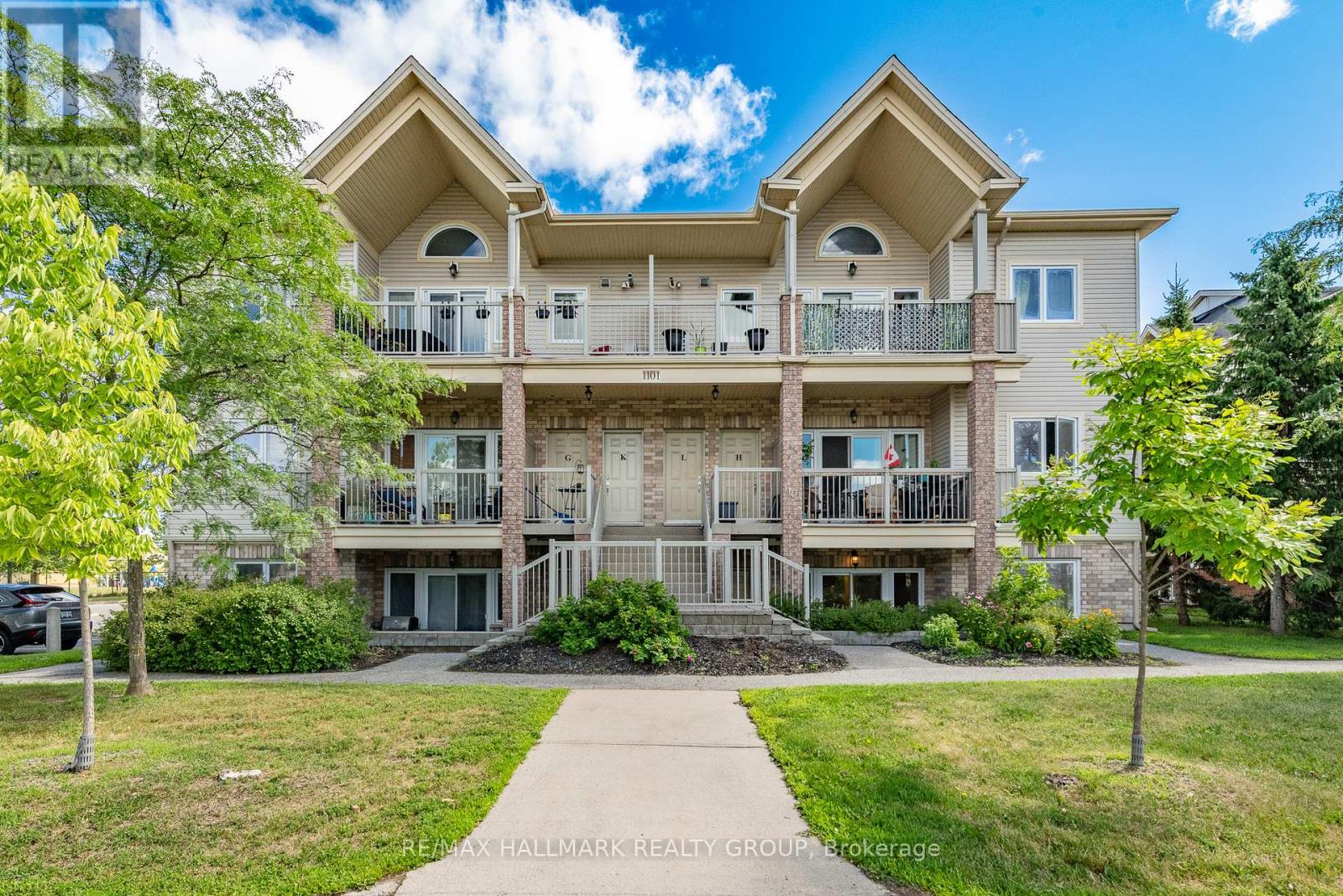 D - 1101 STITTSVILLE MAIN STREET, Ottawa, Ontario