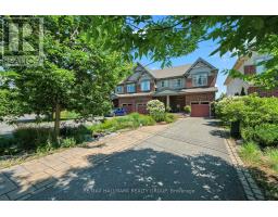32 MCCOOEYE LANE, Ottawa, Ontario