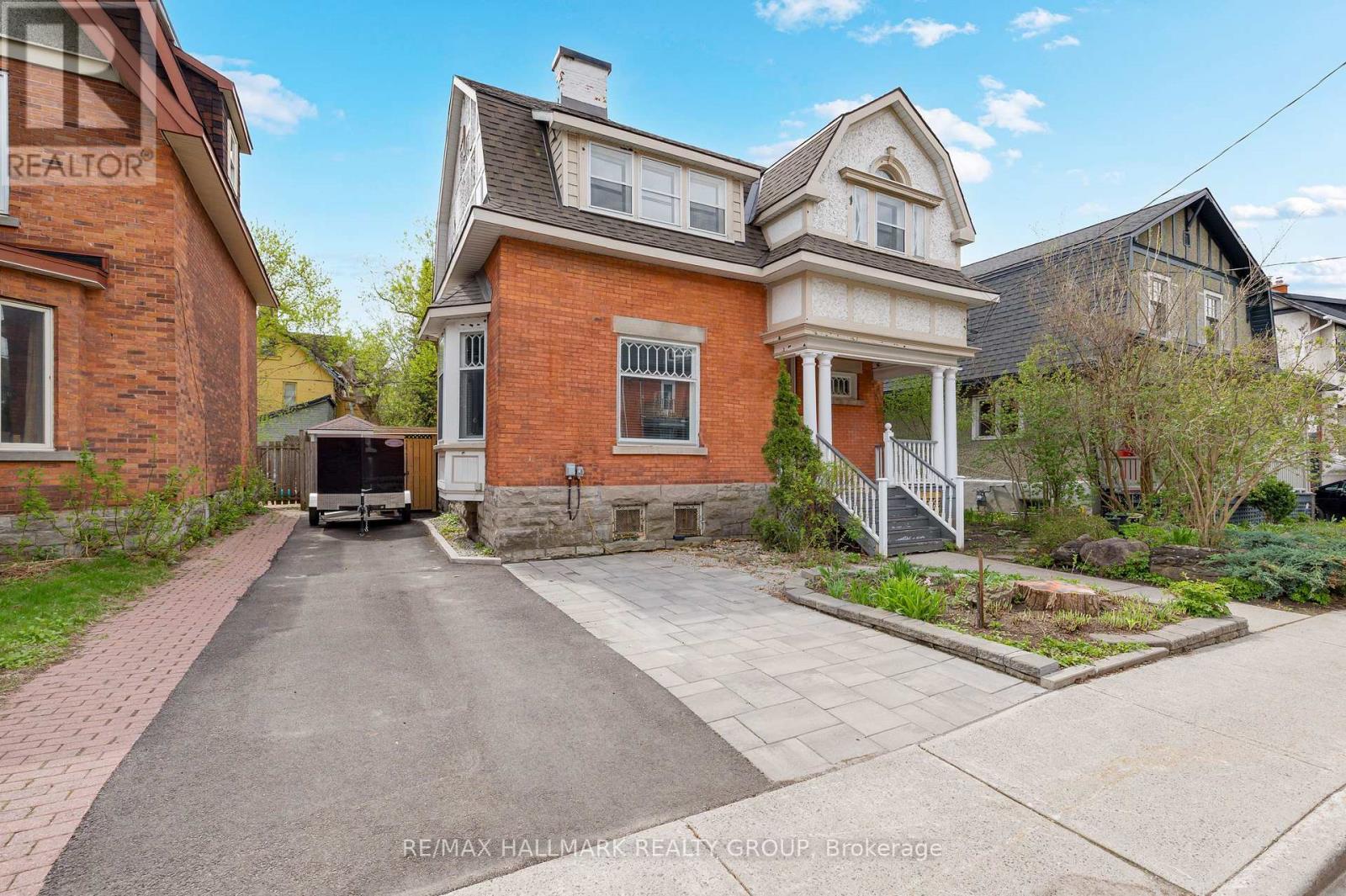 396 DALY AVENUE, Ottawa, Ontario