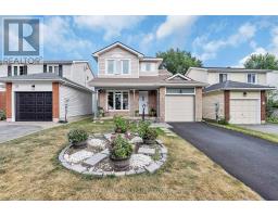 16 HAWLEY CRESCENT, Ottawa, Ontario