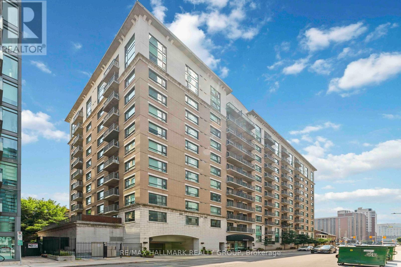 204 - 200 BESSERER STREET, Ottawa, Ontario