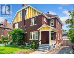 388 FIRST AVENUE, Ottawa, Ontario