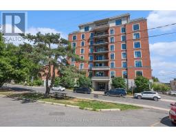 205 - 327 BREEZEHILL AVENUE S, Ottawa, Ontario