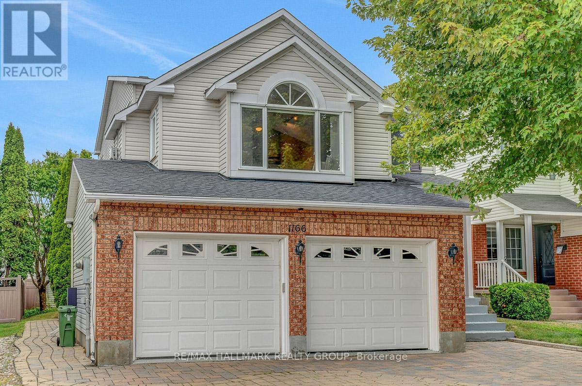 1166 AMBERCREST STREET, Ottawa, Ontario