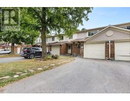 1598 HOSKINS CRESCENT, Ottawa, Ontario