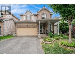 18 GOLDER'S GREEN LANE, Ottawa, Ontario