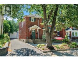 82 LAURENTIAN PLACE, Ottawa, Ontario
