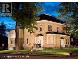 22 MAPLE AVENUE, Smiths Falls, Ontario