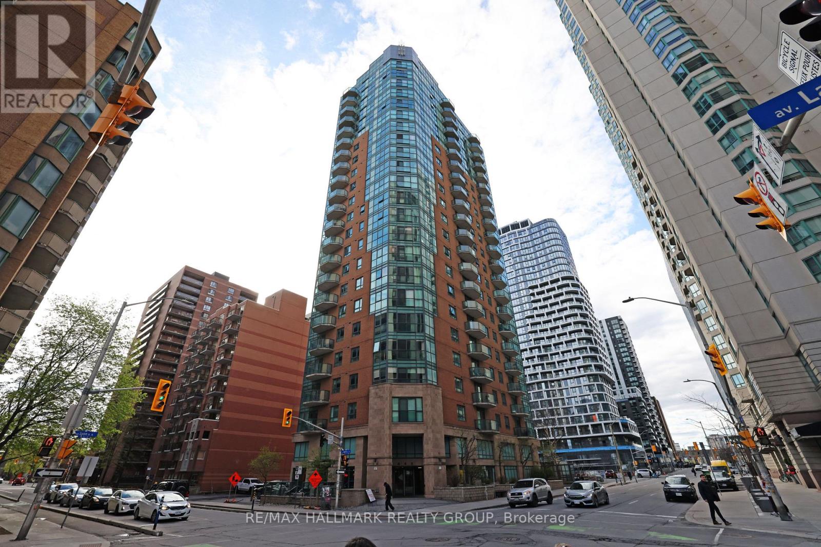 405 - 445 LAURIER AVENUE W, Ottawa, Ontario