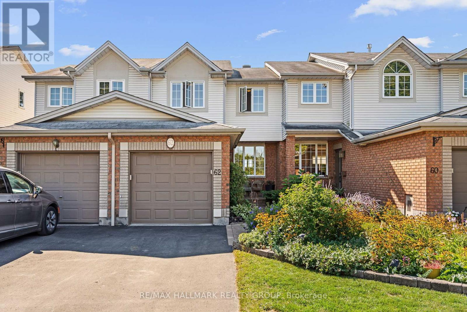 62 COLLEGE CIRCLE, Ottawa, Ontario