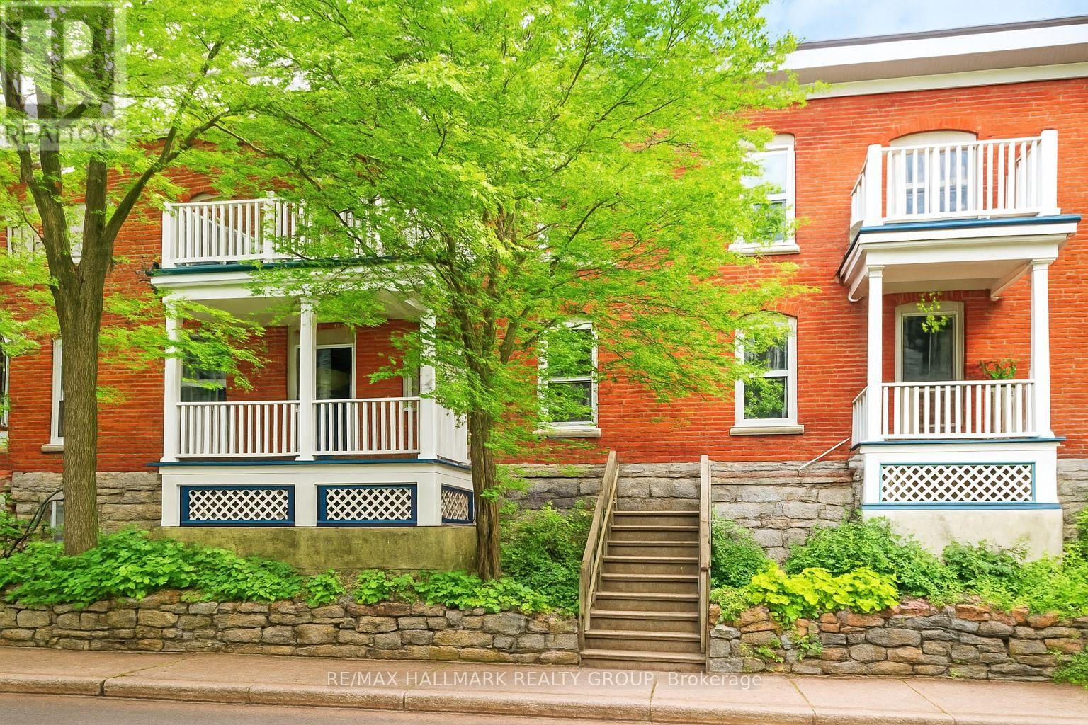 8 ELM STREET, Ottawa, Ontario