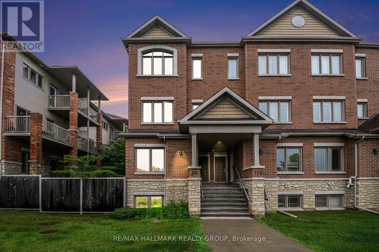 17 - 170 DEN HAAG DRIVE, Ottawa, Ontario
