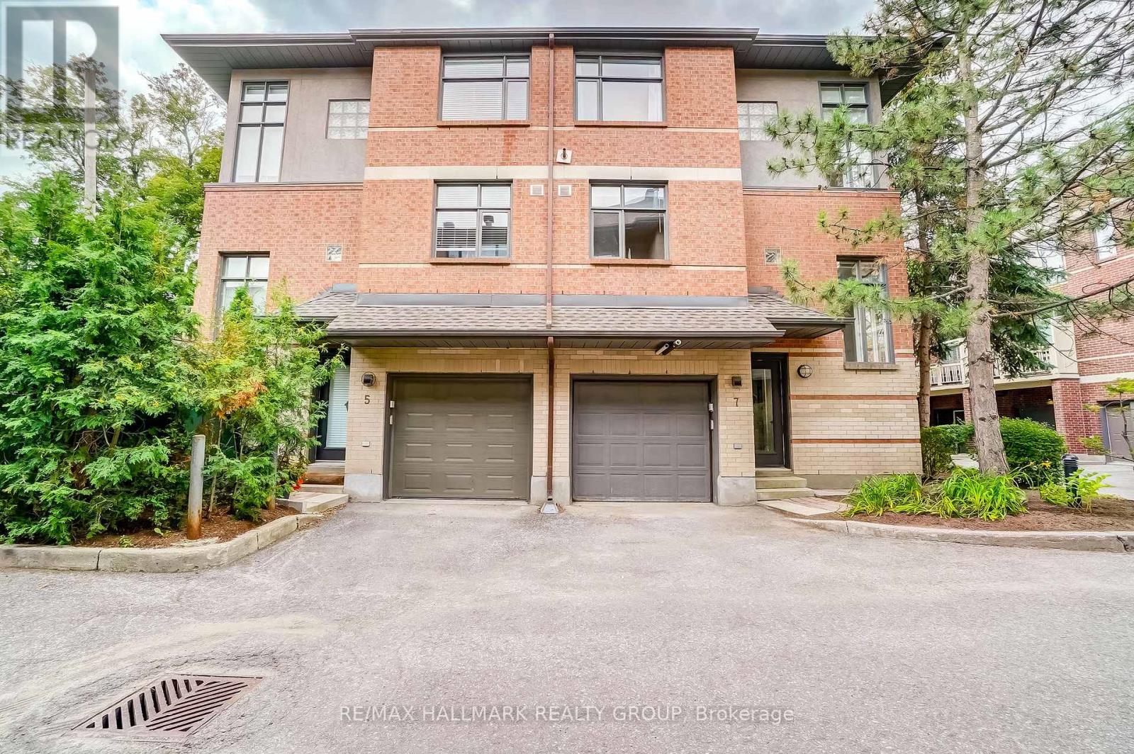 7 - 10 CONCORD STREET N, Ottawa, Ontario