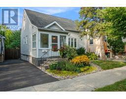 98 DAGMAR AVENUE, Ottawa, Ontario