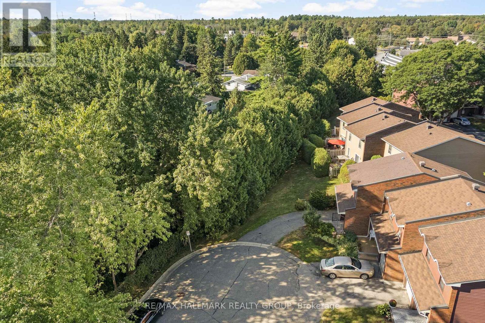 26 C ARNOLD DRIVE, Ottawa, Ontario
