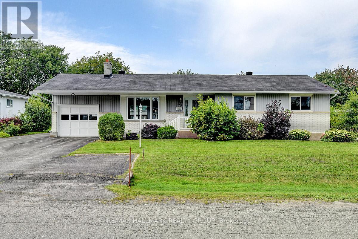 1134 MAISONNEUVE STREET, Ottawa, Ontario