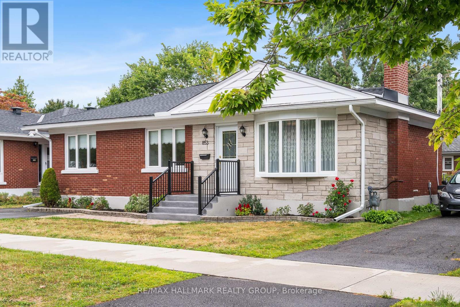 853 CHAPMAN BOULEVARD, Ottawa, Ontario