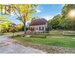 6 ALGONKIN TRAIL, McNab/Braeside, Ontario