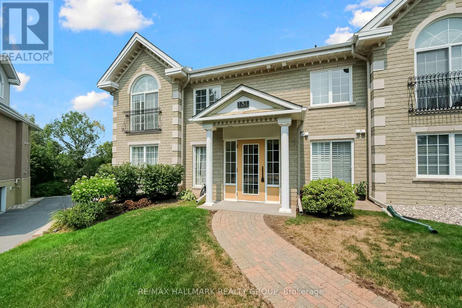 1A - 131 ROBSON COURT, Ottawa, Ontario