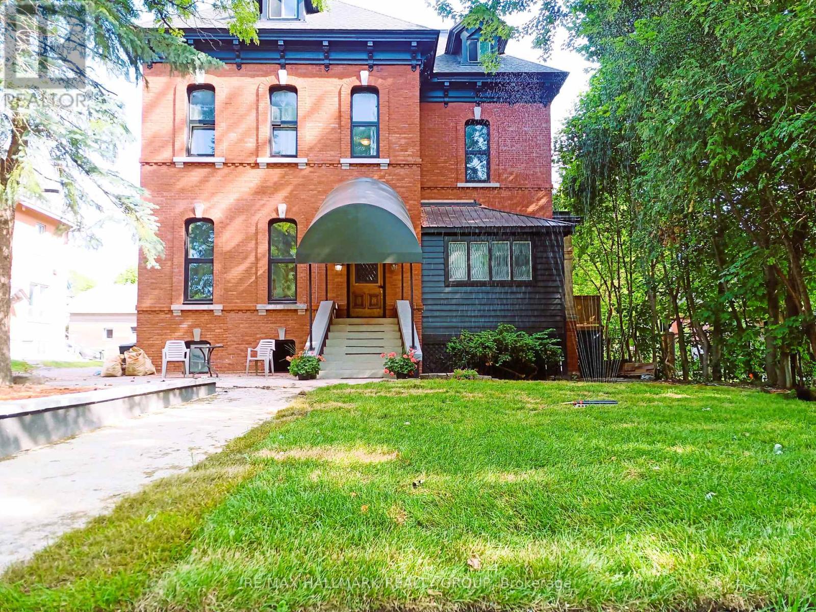 1 - 460 WILBROD STREET, Ottawa, Ontario