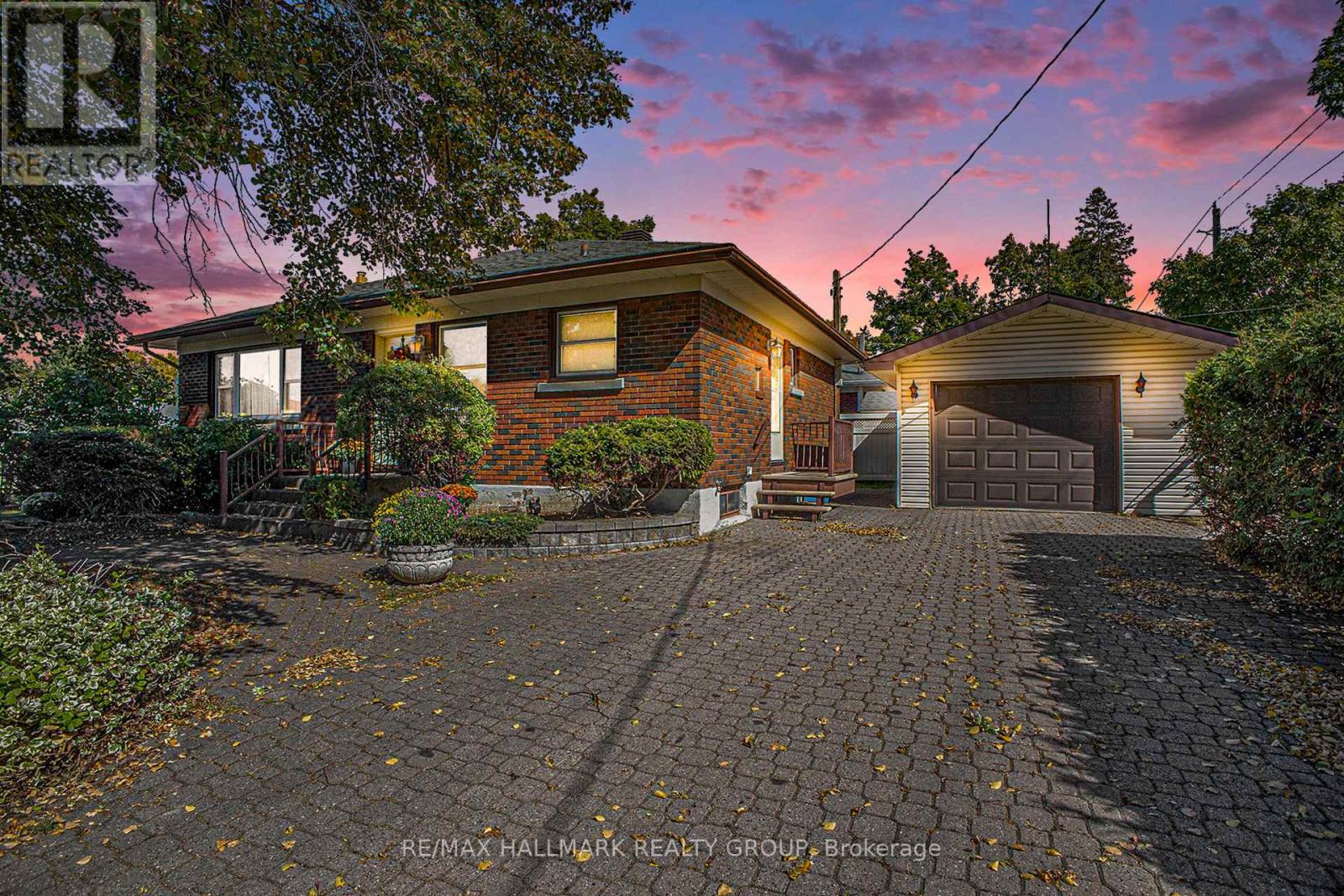 2023 VINCENT STREET, Ottawa, Ontario