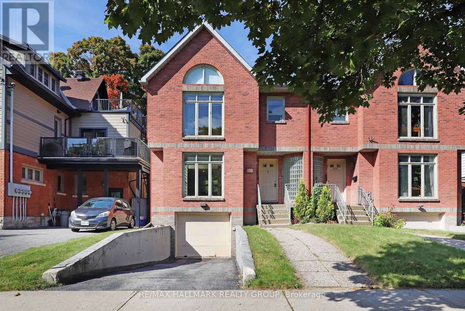 303 SHERWOOD DRIVE, Ottawa, Ontario