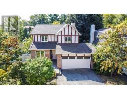 1020 GRENON AVENUE, Ottawa, Ontario